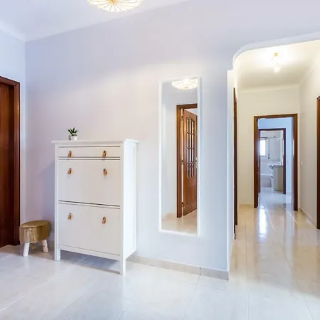 Ameijeira Spacious * Lagos